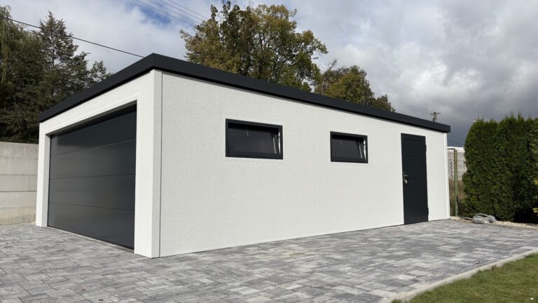 zateplená garáž 6 x 8,12 m